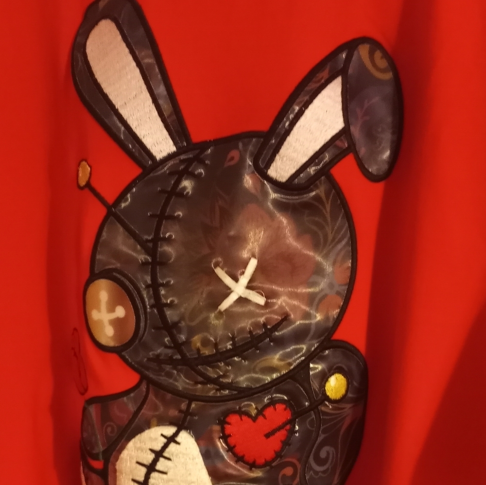 Red BKYS Lucky Charm - Picture 2 of 4